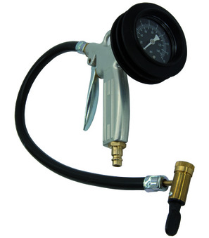 Umflator manual pentru anvelope